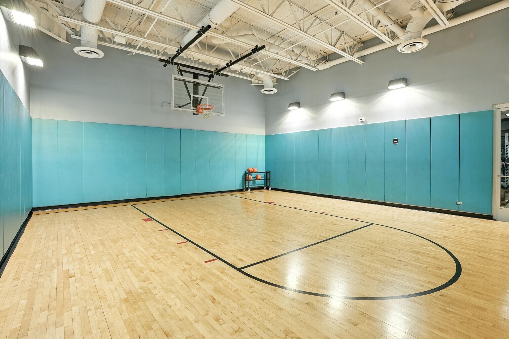 Building Photo - 389 E Ohio St