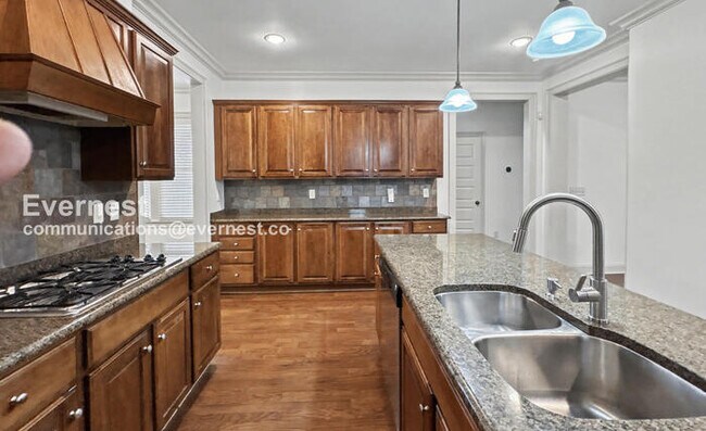 Building Photo - 2067 Ross Park Way