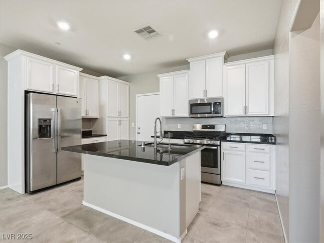 Building Photo - 6270 Cappadocia St