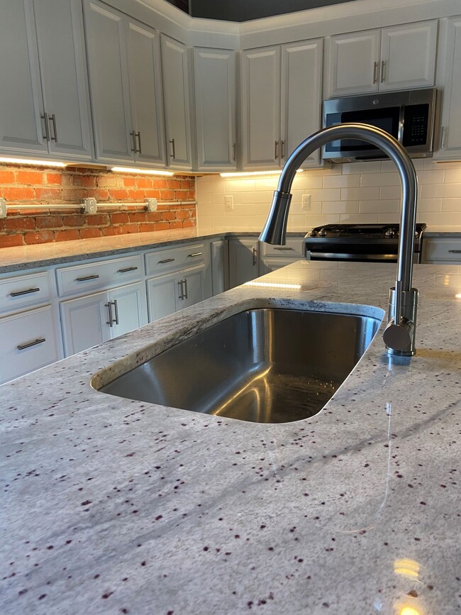 Kitchen Island - 1200 Commerce St