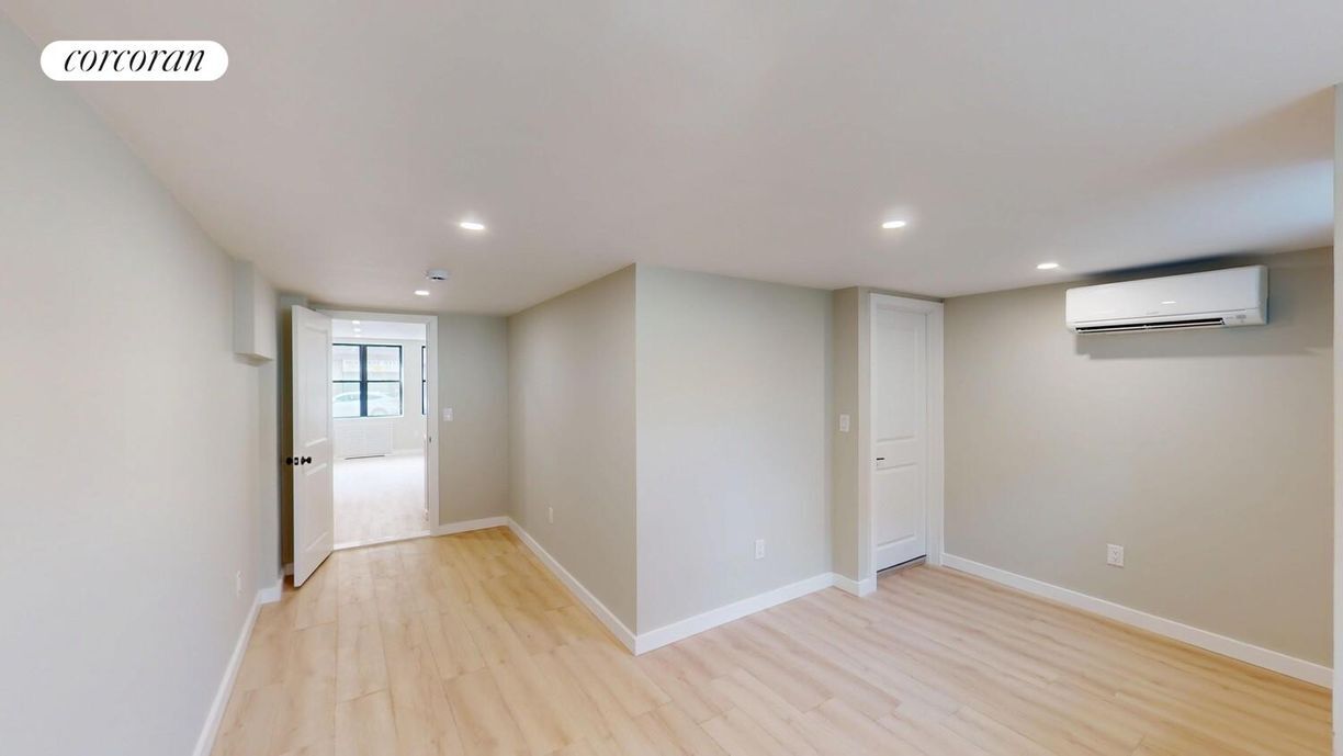 Building Photo - 587 3rd Ave