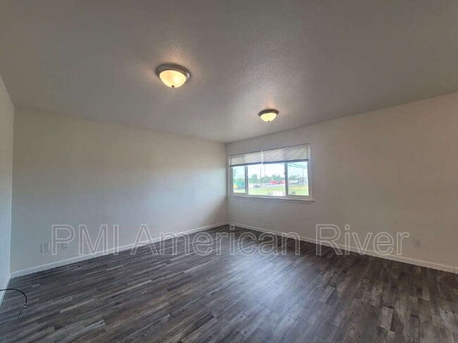 Building Photo - 7143 Bacchini Ave