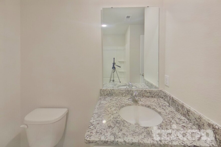 Building Photo - 4012 Reinfield Dr