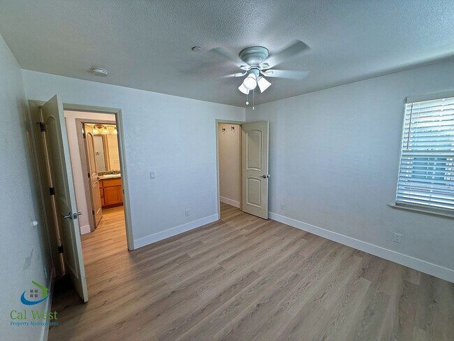 Building Photo - 7661 Forest St