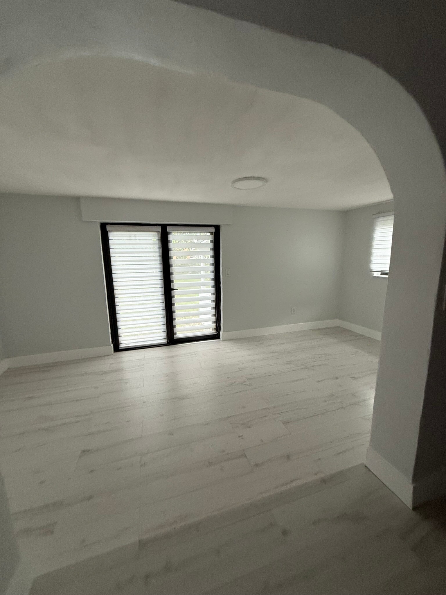 den - 7142 SW 22nd St