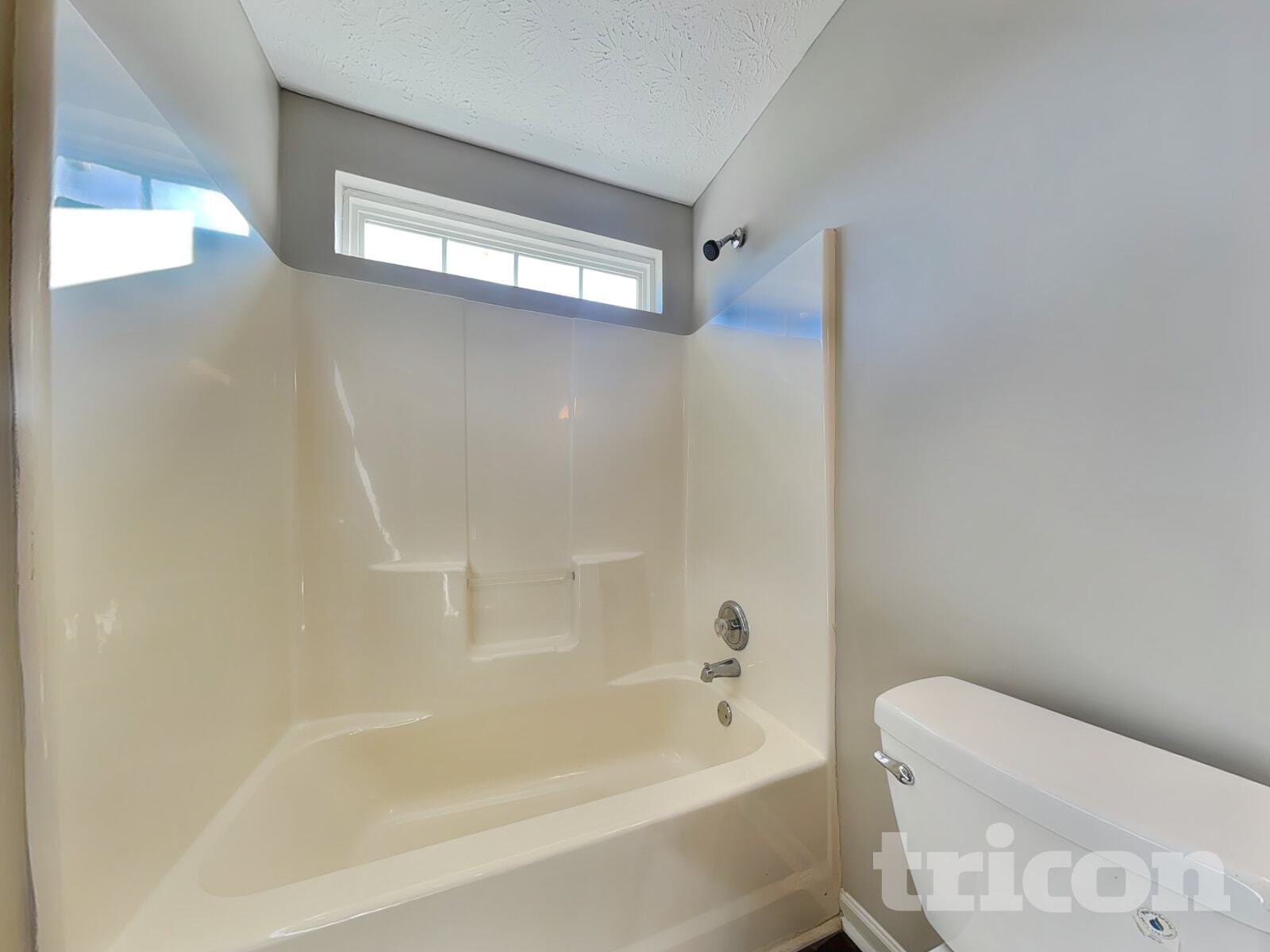 Building Photo - 242 Oak Grove Way