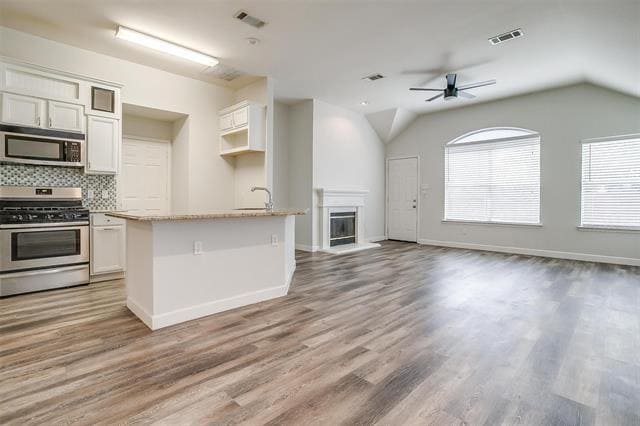 Building Photo - 1945 Reddenson Ct