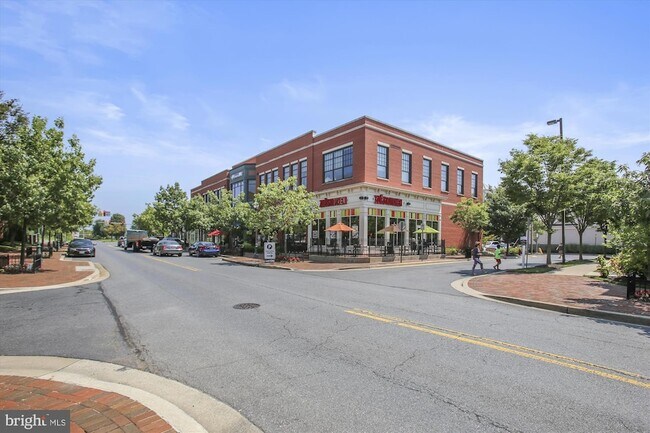 Building Photo - 12820 Rexmore Dr