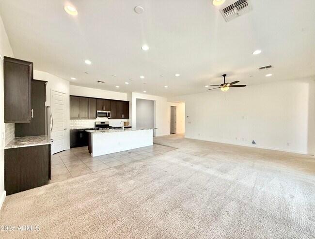 Building Photo - 12534 W Calle De Baca