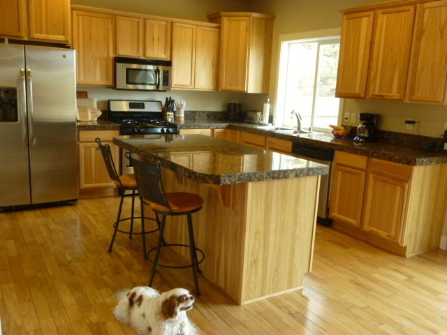 Building Photo - Furnished Home