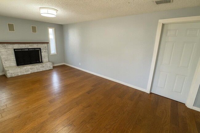 Building Photo - 3989 Josh St