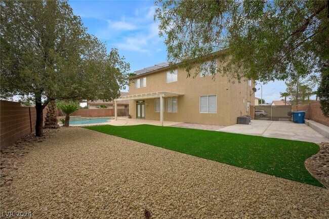 Building Photo - 311 St Augustine Ln