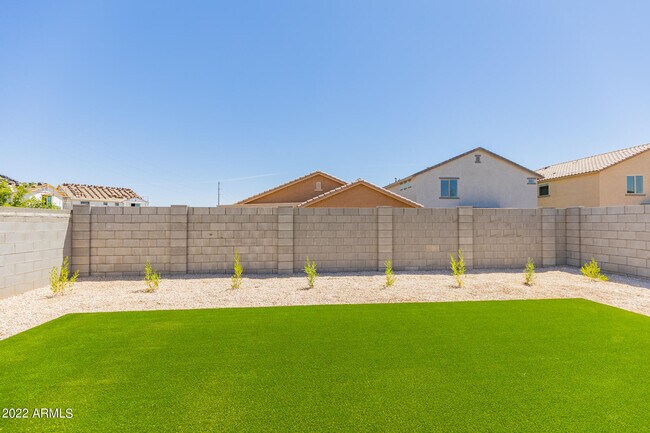 Building Photo - 16928 W Diana Ave