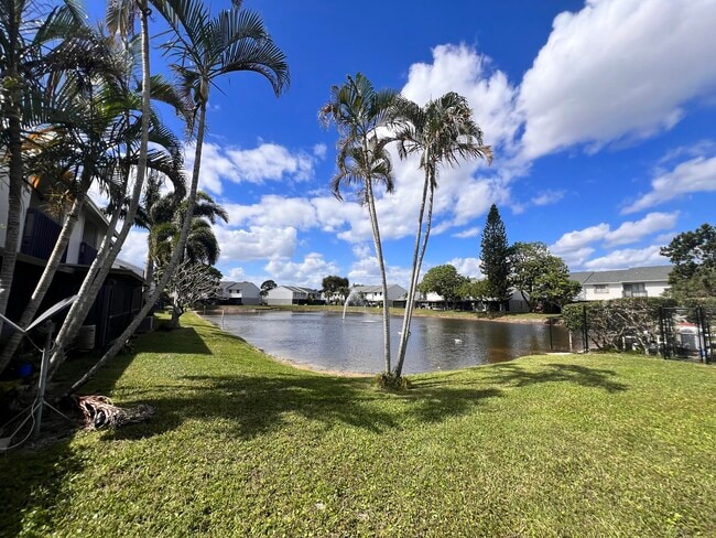 Building Photo - 6604 Dockside Cir