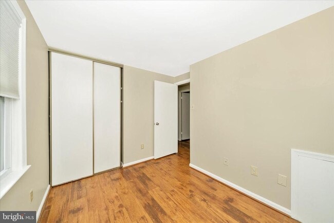 Building Photo - 106 Lamont Ln