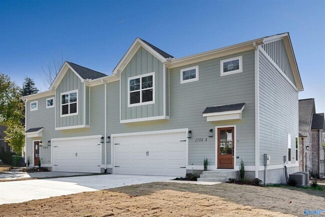Primary Photo - 2700 Woodview Dr SE
