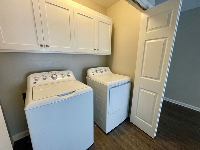 Building Photo - Updated home within walking distance of UAMS