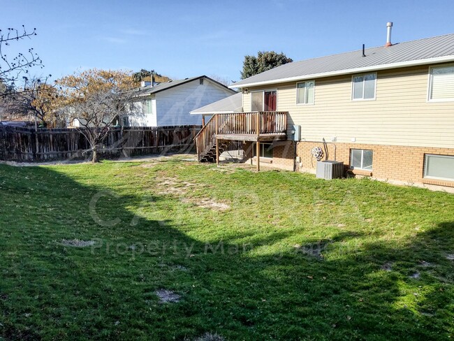 Building Photo - Lovely 4 BR Home in West Valley