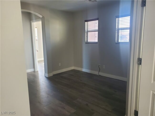 Building Photo - 10236 Vickers St