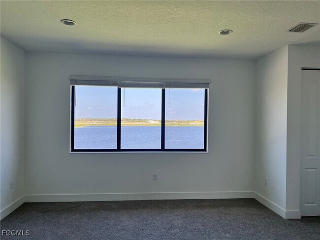 Building Photo - 5101 Isidora Ln