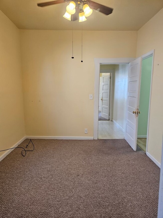 Building Photo - 966 Ave I