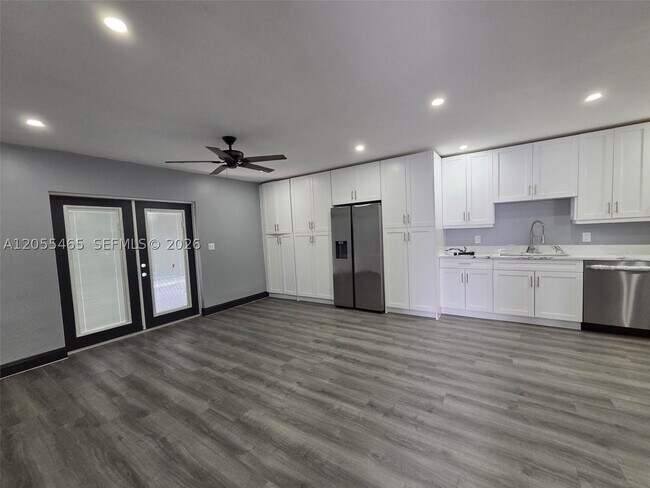 Building Photo - 8227 NW 39th St