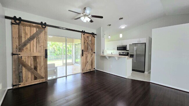 Building Photo - 8013 Sandpiper Rd