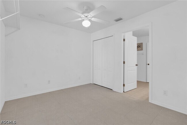 Building Photo - 2610 40th St W