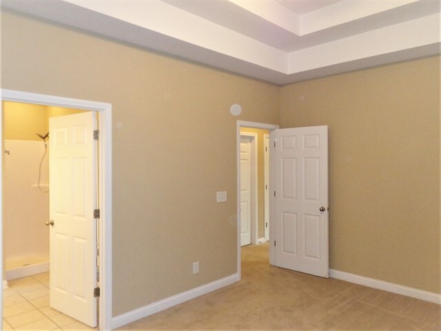 Building Photo - 1017 Stonehollow Way