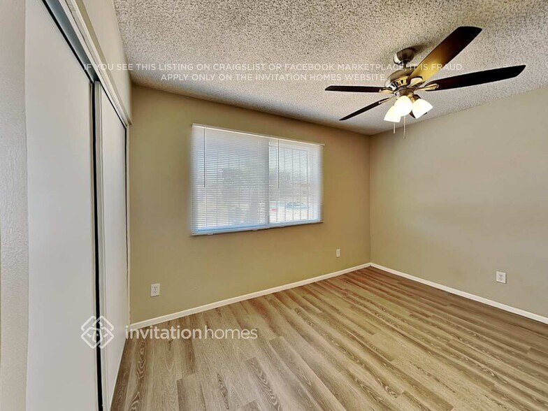 Building Photo - 5410 W Maui Ln