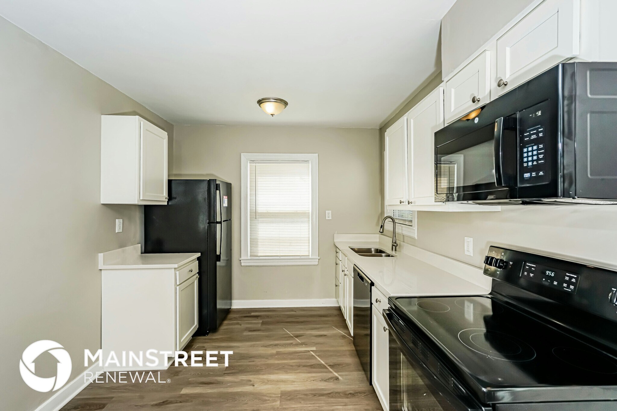 Building Photo - 1028 Walter Ave