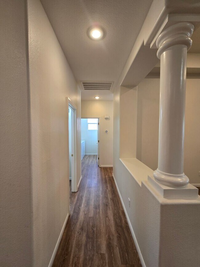 Building Photo - A Fabulous single story home in NW Las Vegas
