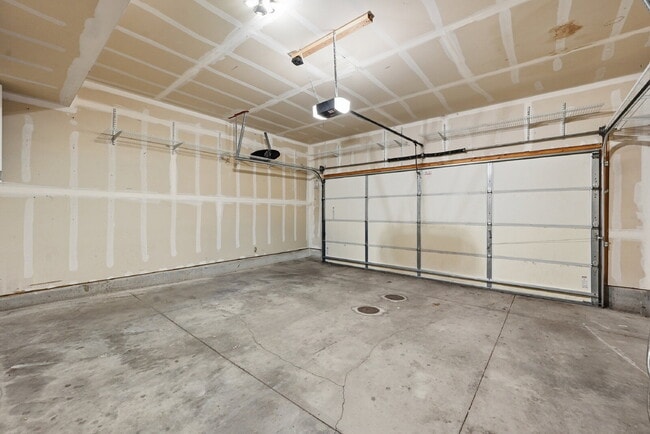 Building Photo - $2,245.95, 2 bed, 2.5 bath located in Denver with a fenced yard.