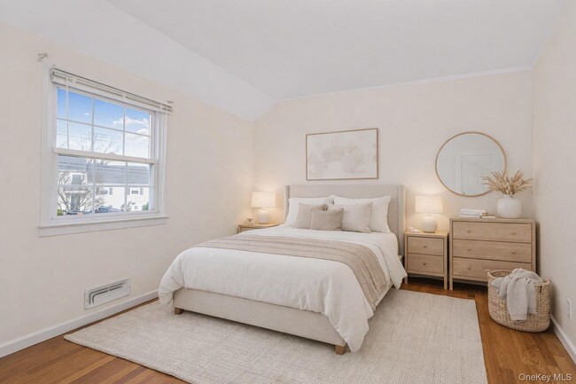 Building Photo - 42 Tower Hill Dr