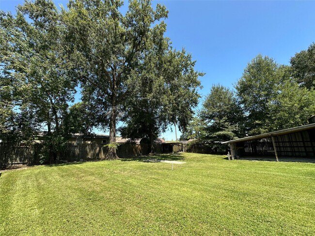 Building Photo - 22450 Oakley Rd