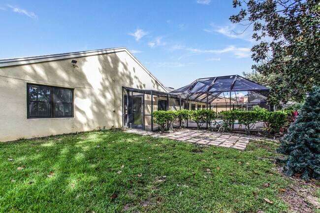 Building Photo - 6349 Oak Meadow Bend