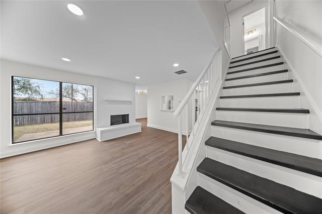 Building Photo - 2905 Nova Dr