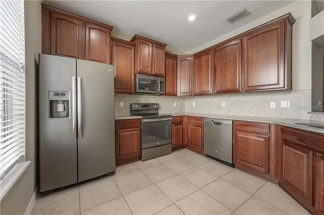 Building Photo - 6729 Eagle Feather Dr