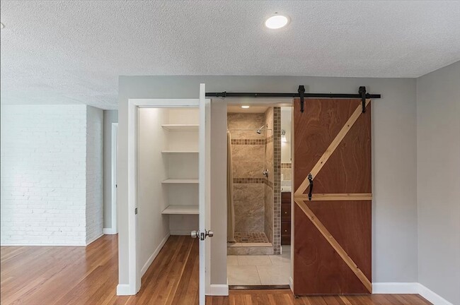 Building Photo - 12 Joyce Rd