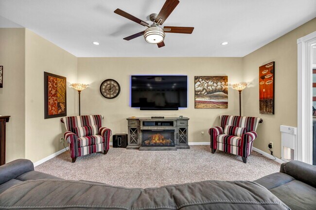 Building Photo - 6015 Stillmeadow Dr