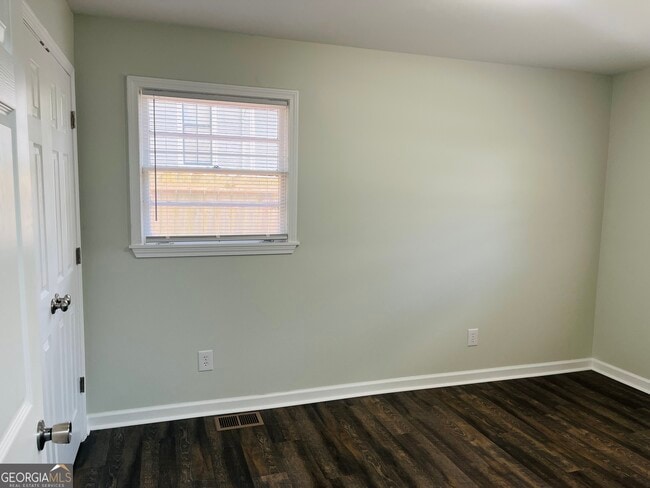 Building Photo - 60 W Washington St