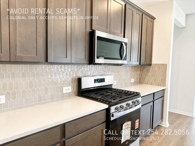 Building Photo - 105 Fossil Dr