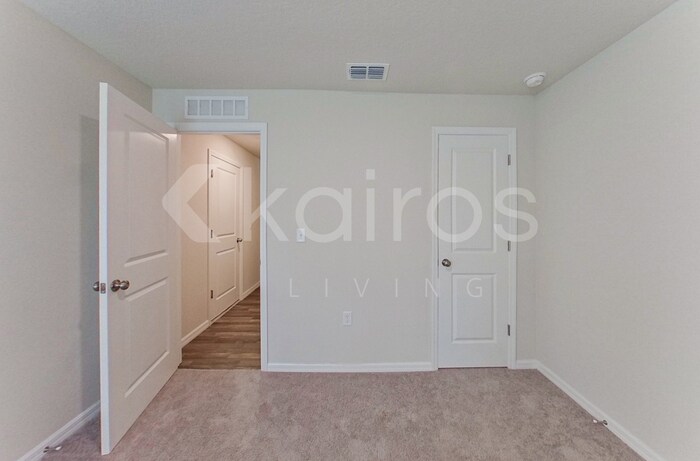 Building Photo - 1244 W Hanover Ln