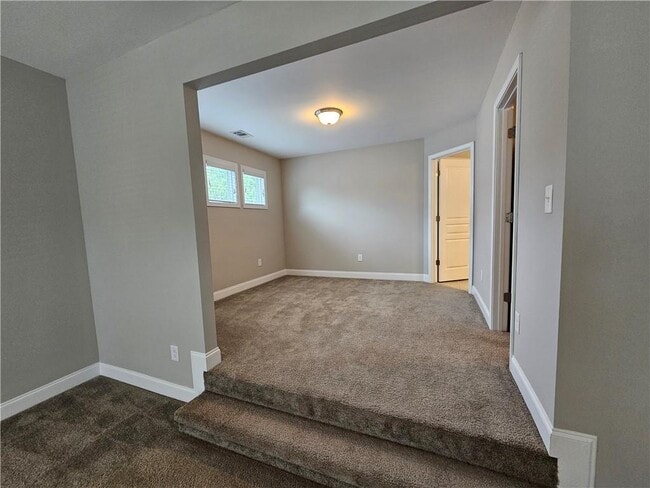 Building Photo - 3750 Thackary Dr