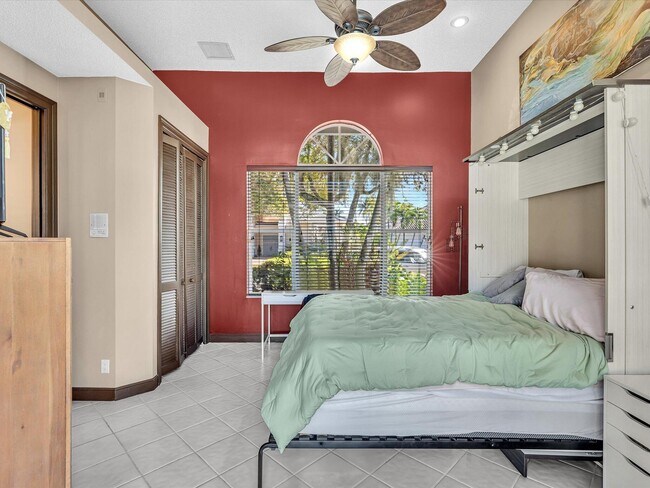 Building Photo - 6485 NW 32nd Way