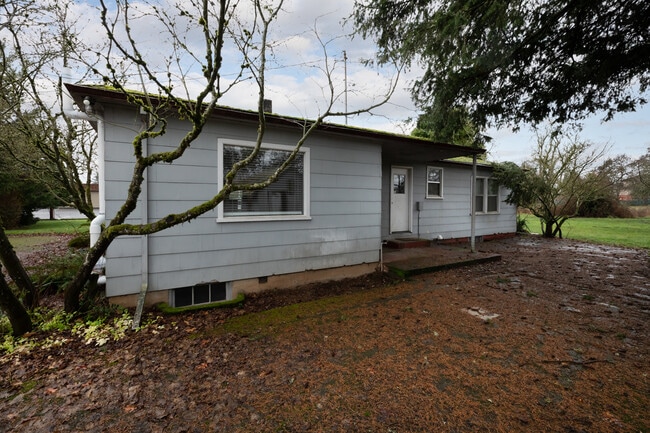 Building Photo - 51923 Columbia River Hwy