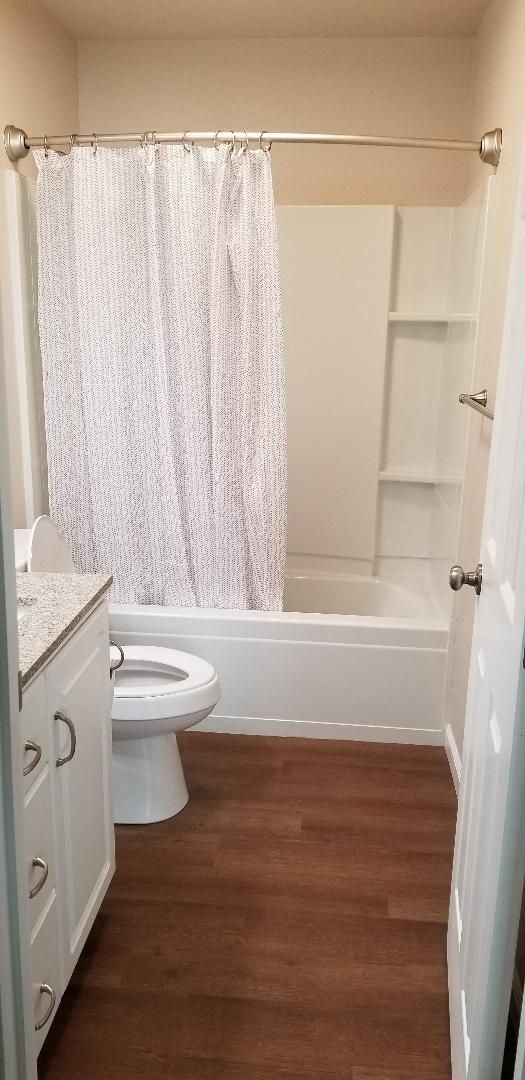 Building Photo - 3 Bedroom 2 Bath in Reedley California