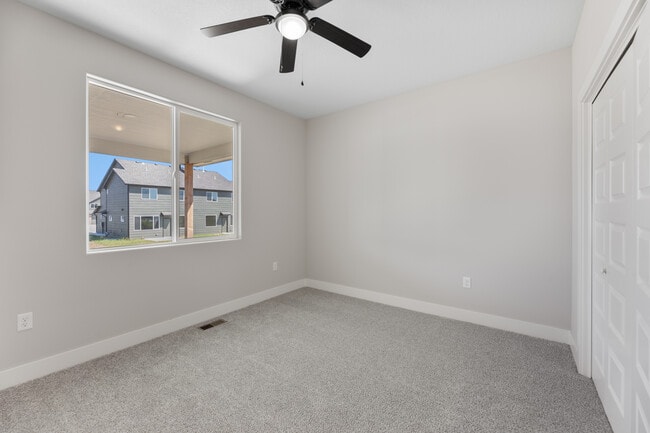 Building Photo - 726 ELMWOOD St