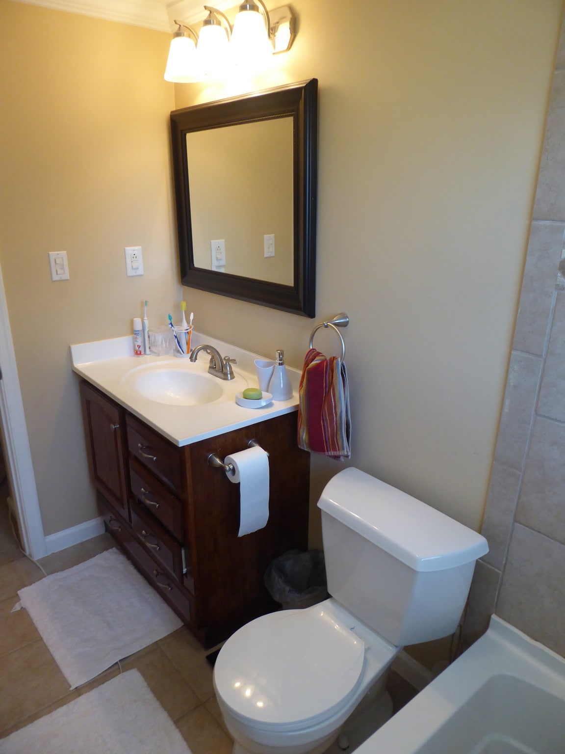 Upstairs Bathroom - 461 Pepper Mill Ln