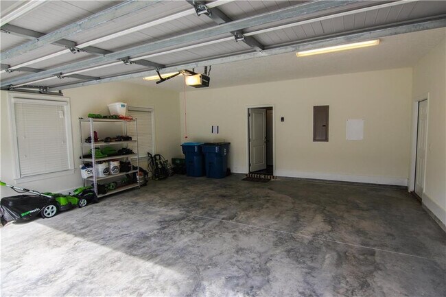 Building Photo - 109 Tabby Pl Dr